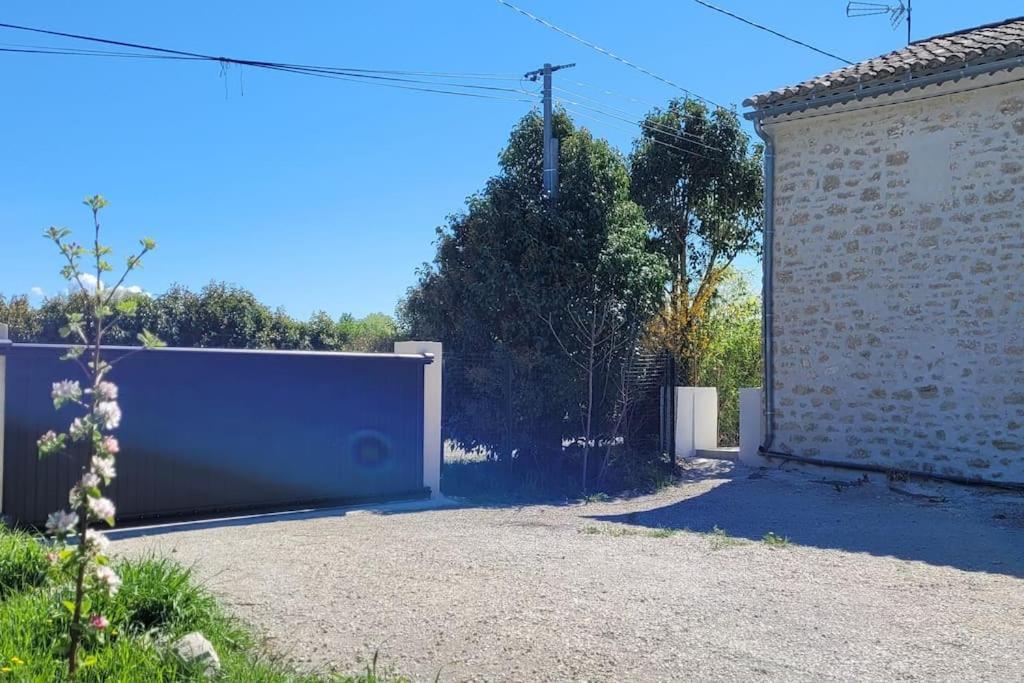 Location Appartement Dans Mas Provencal Monteux Esterno foto